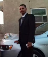 Une photo d’un participant qui veut faire connaissance et se marier